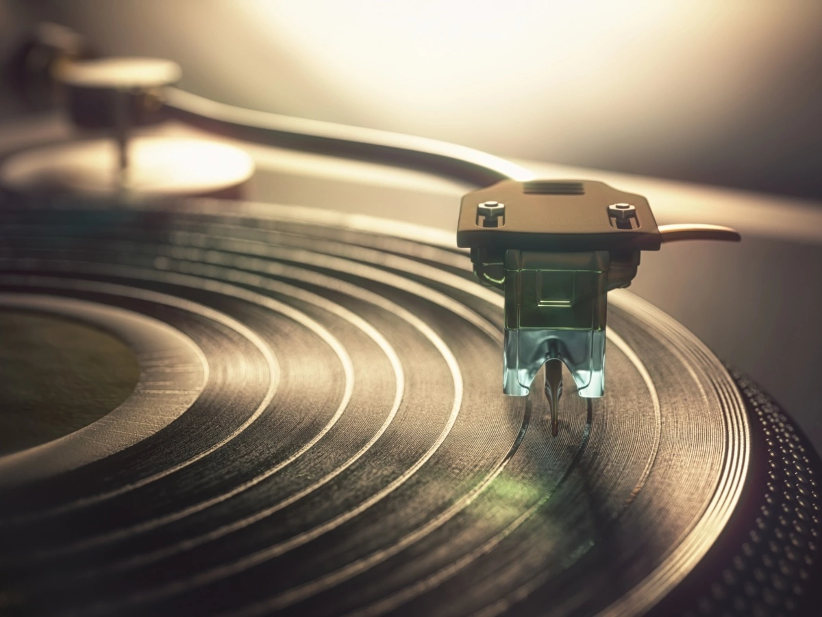 Ultrasonic cleaning at TRON Records