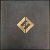 Foo Fighters – Concrete And Gold